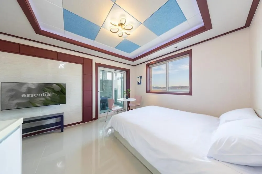 Ganghwa Punggyeongi Meomuneun Got Sonsu South Korea