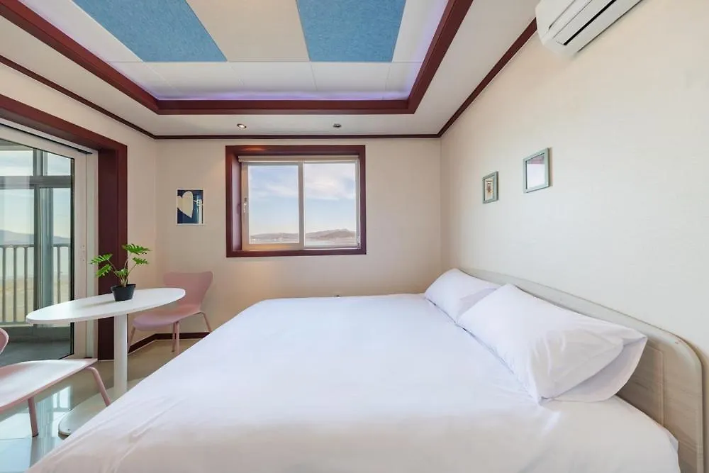 Ganghwa Punggyeongi Meomuneun Got Sonsu South Korea