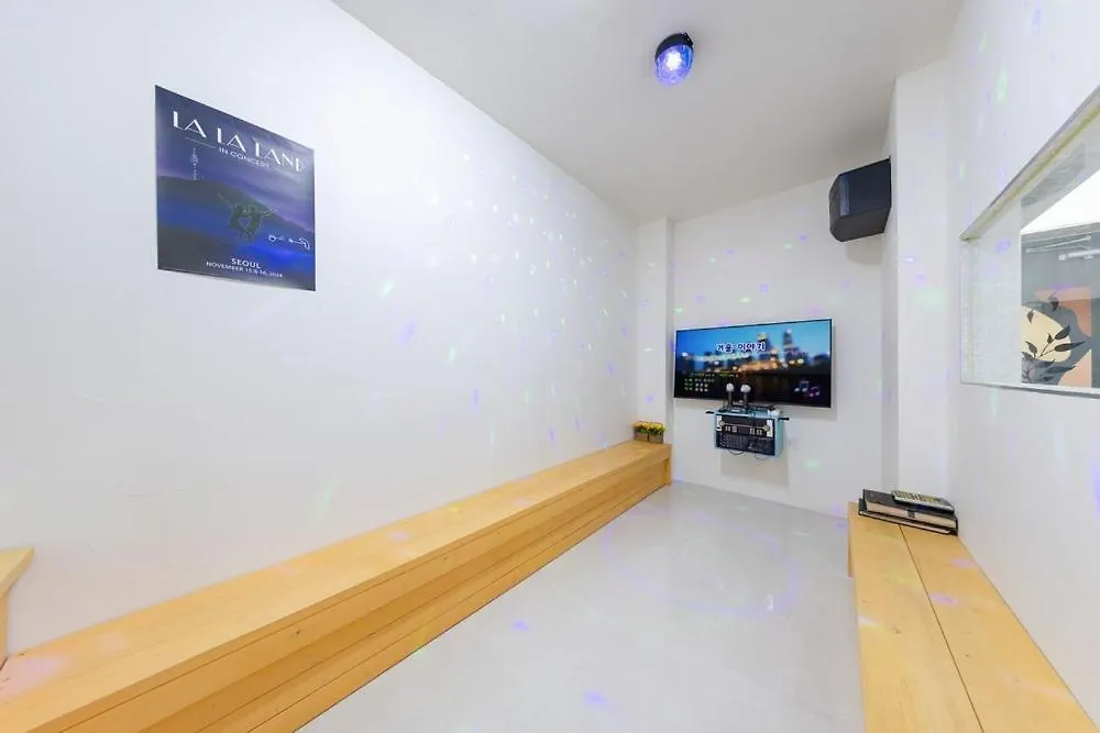 Ganghwa Punggyeongi Meomuneun Got Sonsu